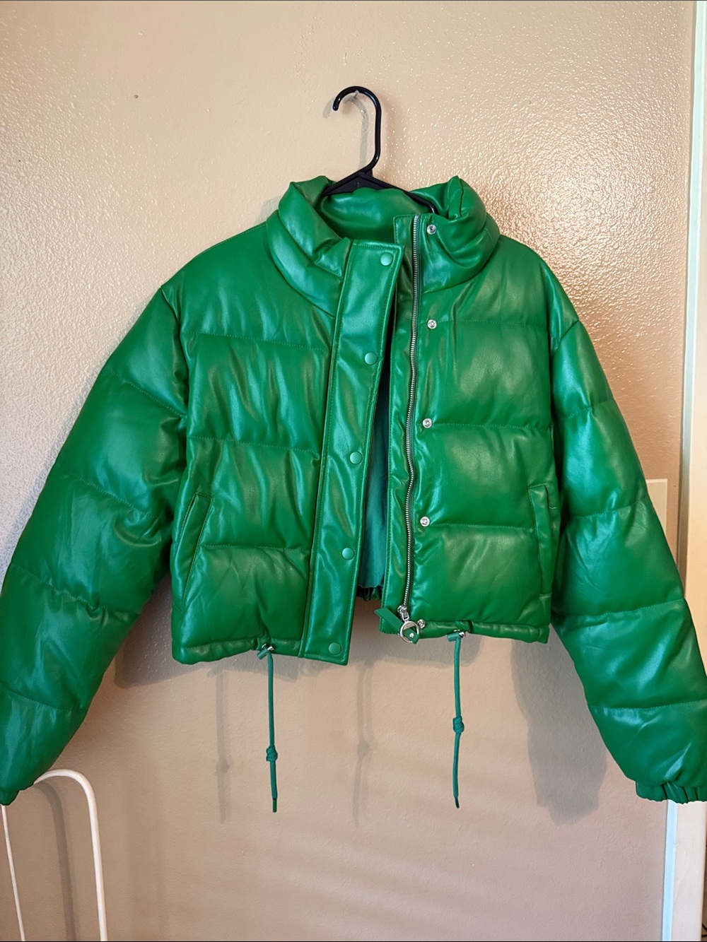 Love Tree Green Cropped Puffer Jacket